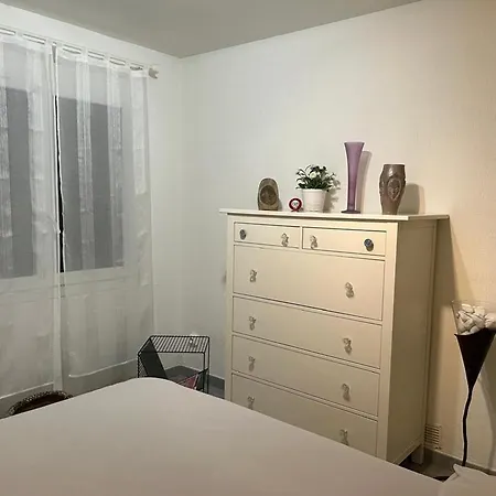 Apartment T2 Six Fours Cap Negre,1 Mn A Pied De La *